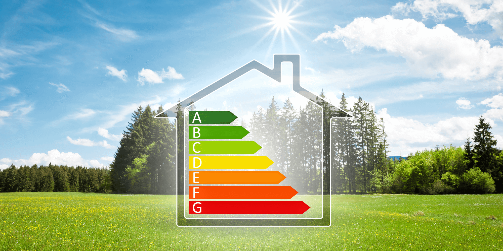 Nuovo Superbonus - prato verde con casa disegnata con classi energetiche